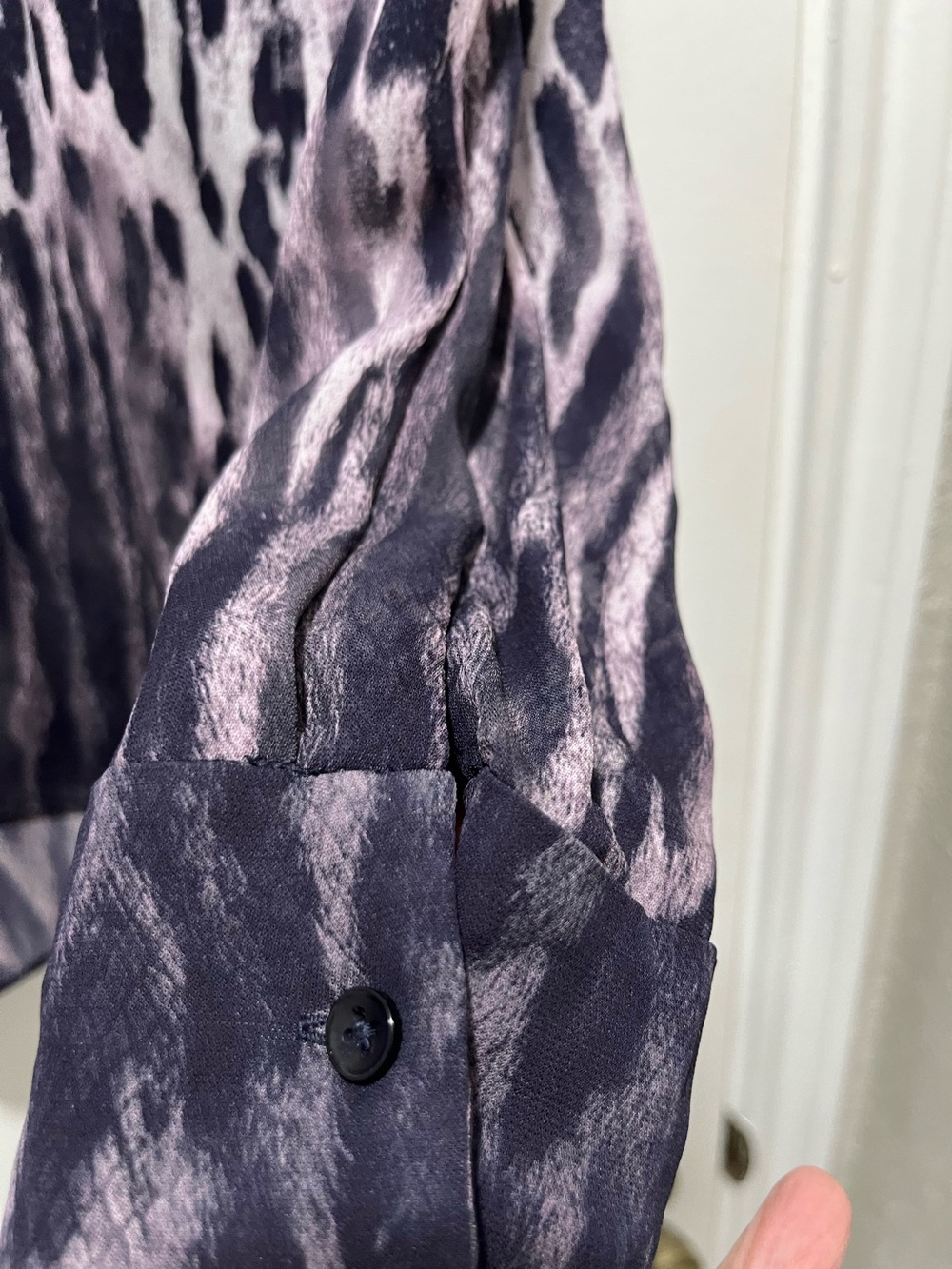 Ellie TAHARI Button Up Blouse XL - Picture 5 of 6